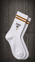 ★ FIRST ME. – Statement Socken