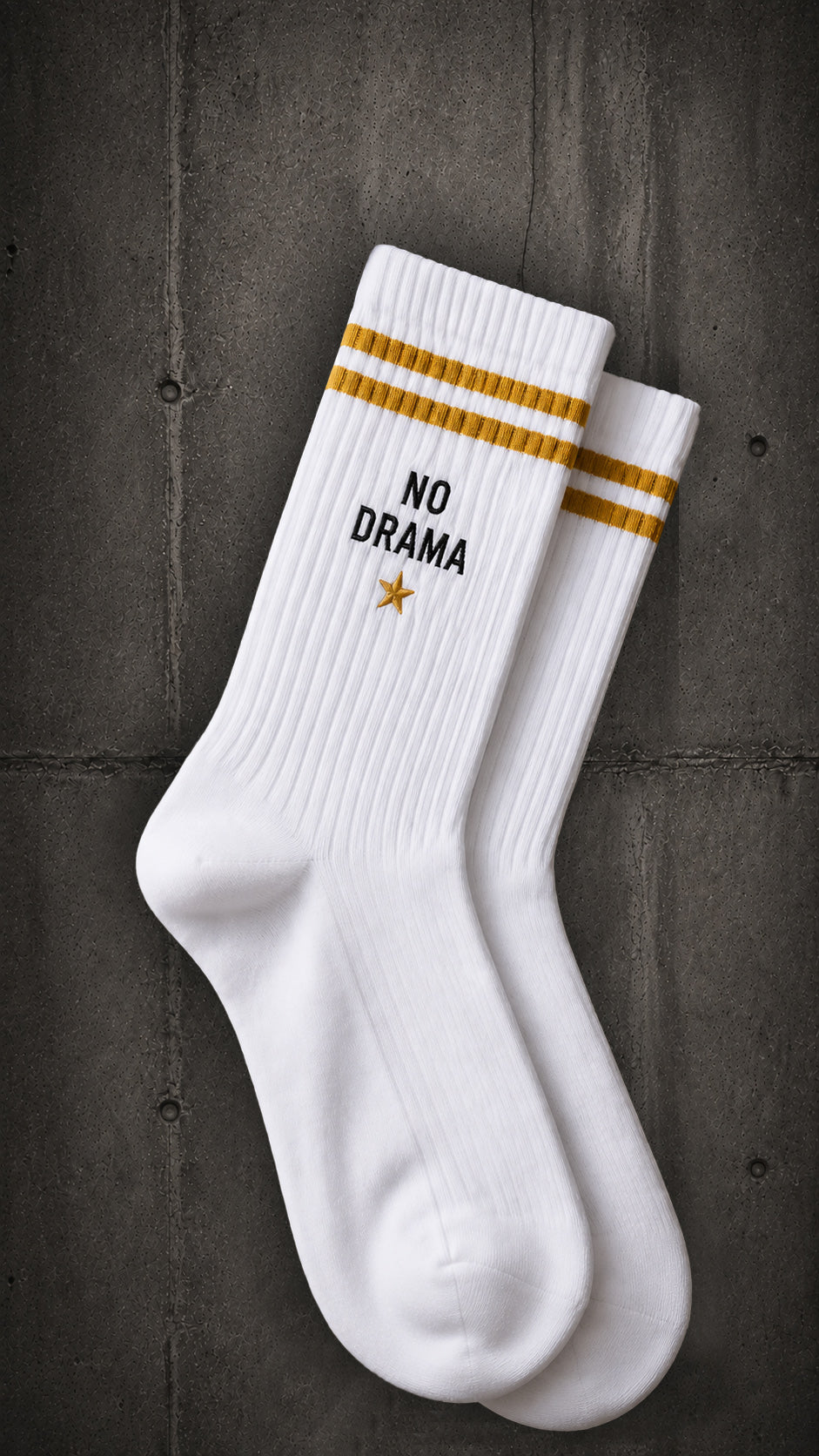 ★ NO DRAMA. – Statement Socken